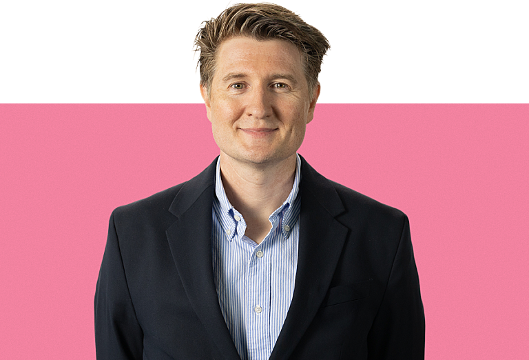 Portrait of Prof. Dr. Torsten Weber, responsible for Asset Class Validation and Trend Radar at Legends One.